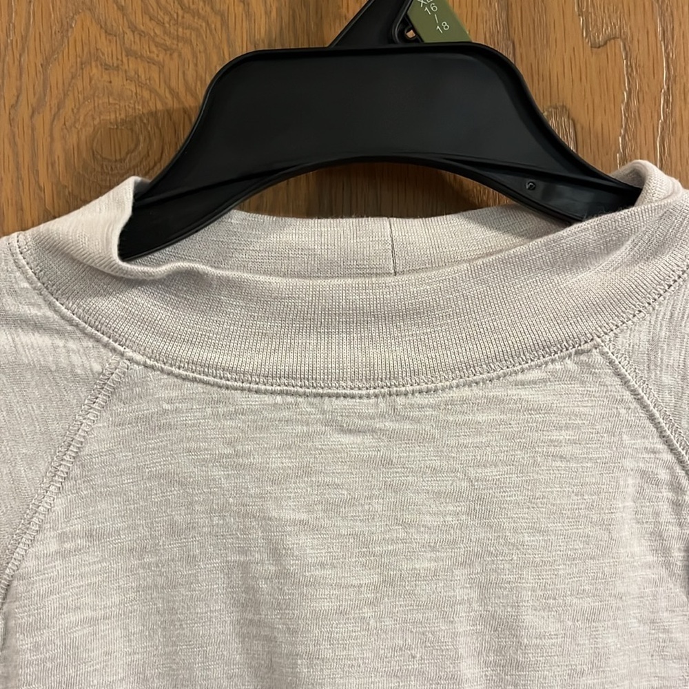 Universal Thread Mock Neck Light Gray T Shirt Dre… - image 7